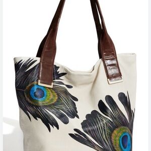 Elliott Luca “Intreccio” large lPeacock Feather Print Tote Bag - Cream and Brown
